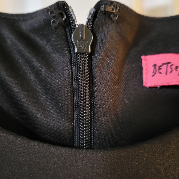 Betsey Johnson | Black Sheath Dress, Size 2 - Picture 8 of 14